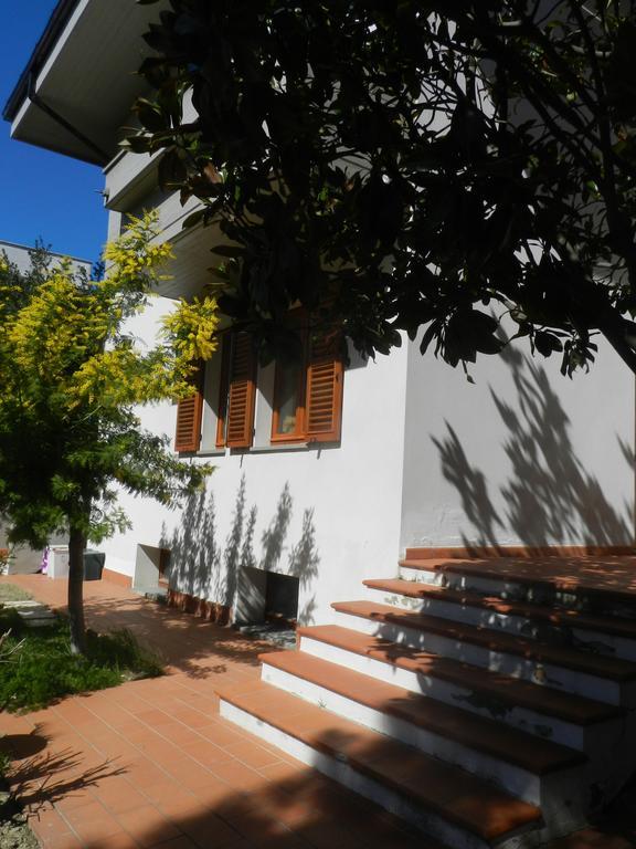 Brezza Affittacamere Montemarciano Exterior photo