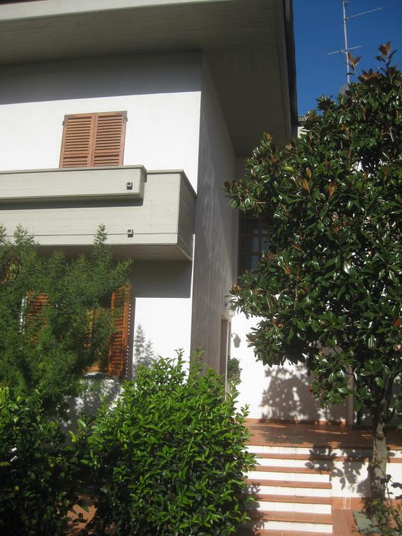 Brezza Affittacamere Montemarciano Exterior photo